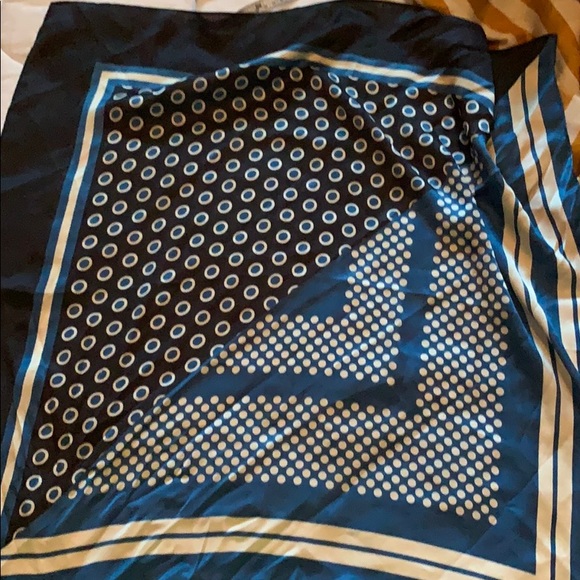 Bundle Scarves - Picture 2 of 3